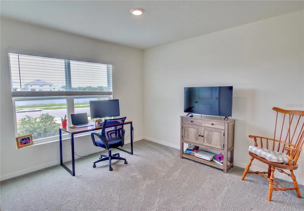 35712 DOVELAND DRIVE Zephyrhills, FL 33541