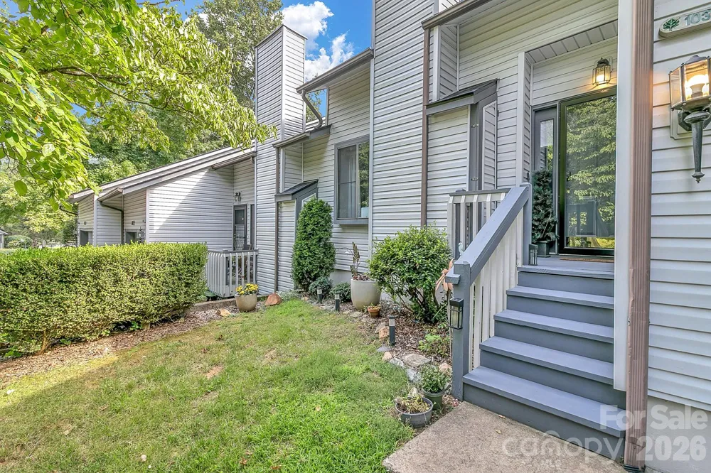 103 Cimarron Drive Asheville, NC 28803