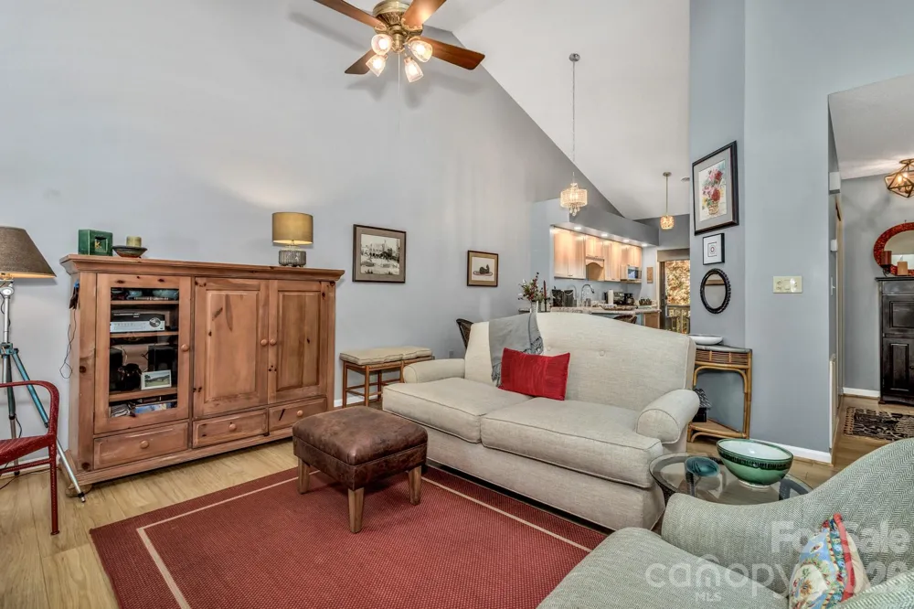 103 Cimarron Drive Asheville, NC 28803