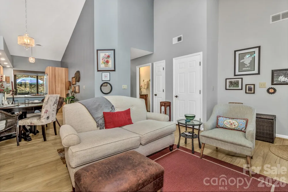 103 Cimarron Drive Asheville, NC 28803
