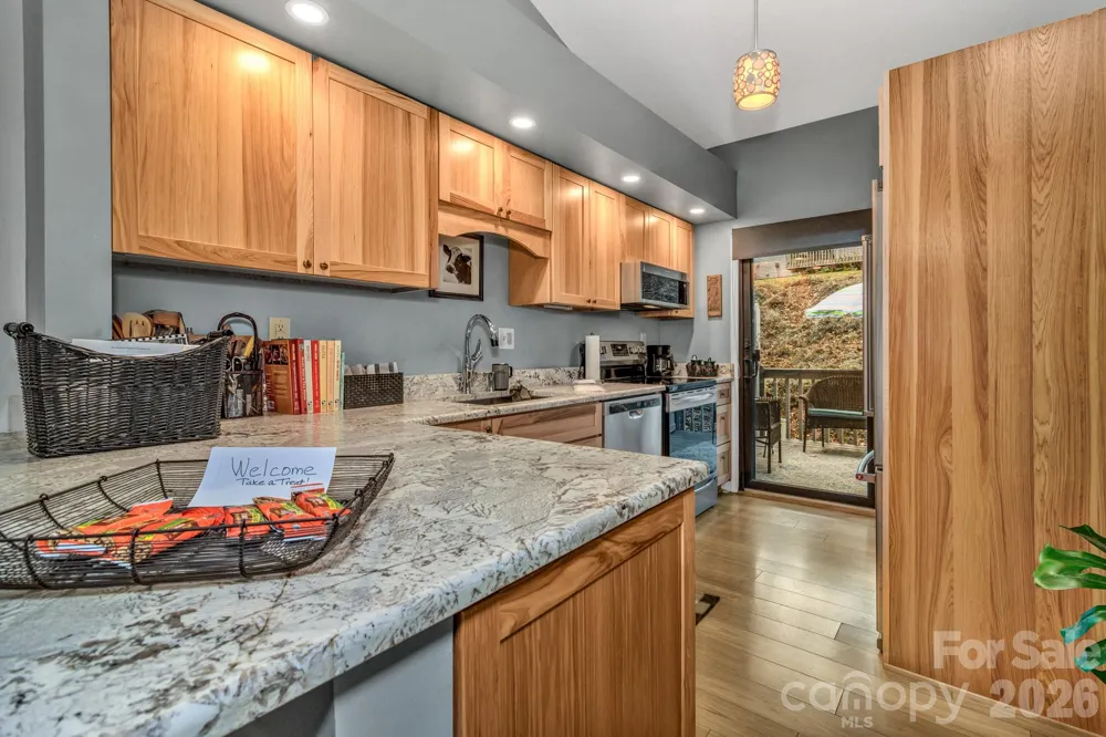 103 Cimarron Drive Asheville, NC 28803