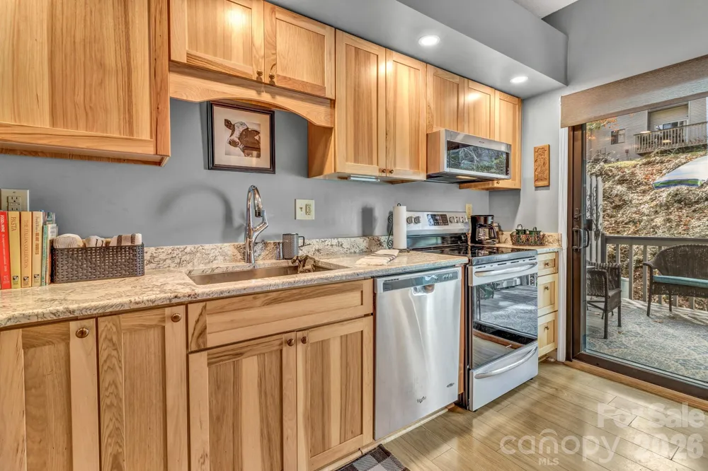 103 Cimarron Drive Asheville, NC 28803