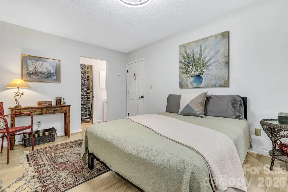 103 Cimarron Drive Asheville, NC 28803