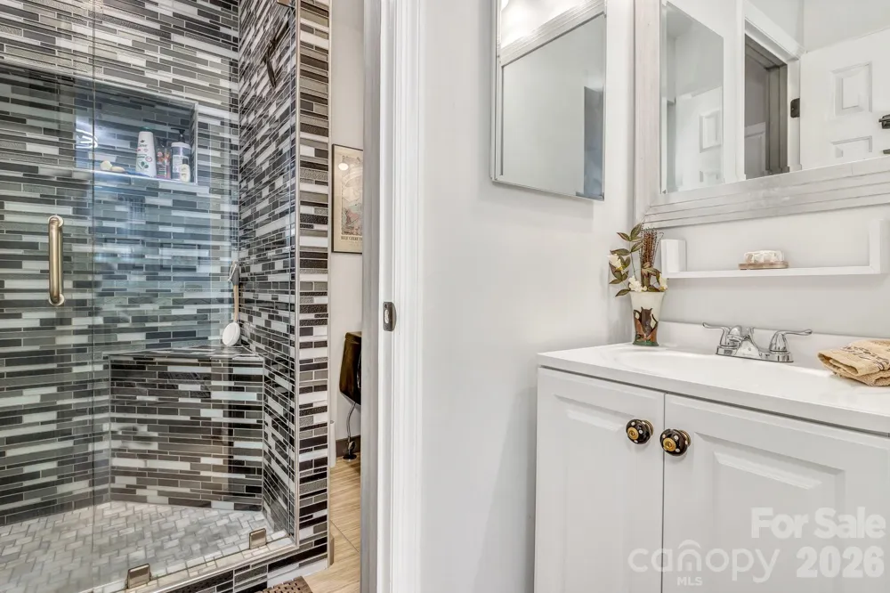 103 Cimarron Drive Asheville, NC 28803
