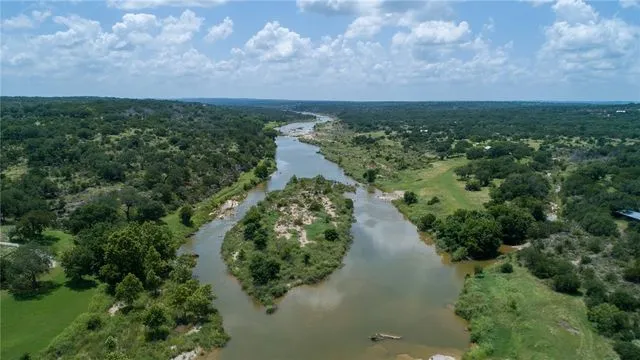 633 Trails End Road Johnson City, TX 78636