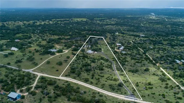 633 Trails End Road Johnson City, TX 78636