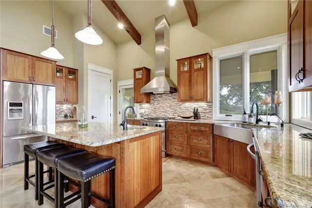 633 Trails End Road Johnson City, TX 78636