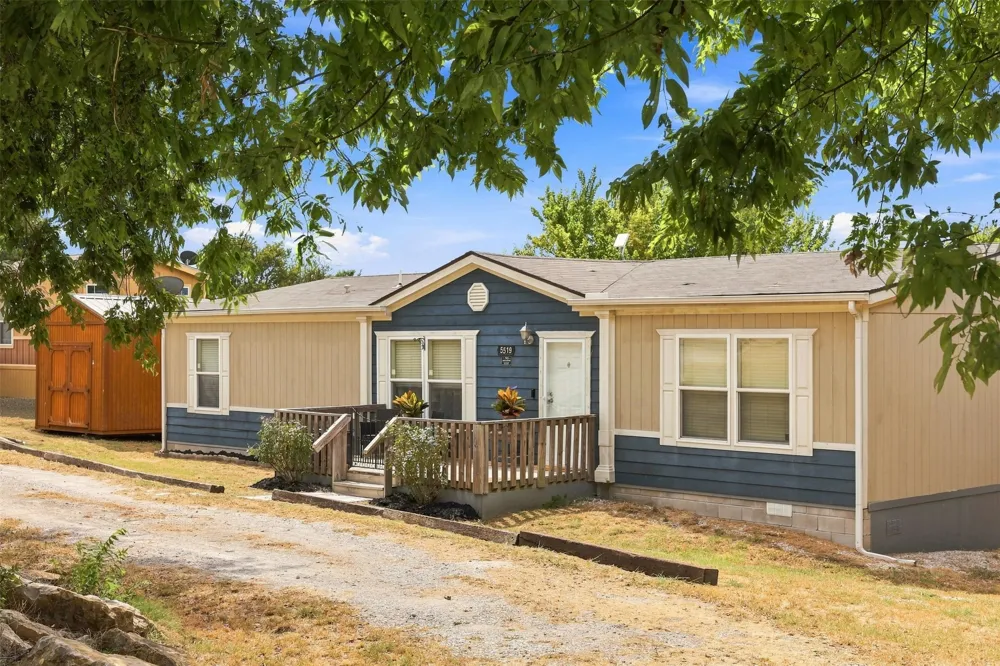 5519 Upper Denton Road Weatherford, TX 76085