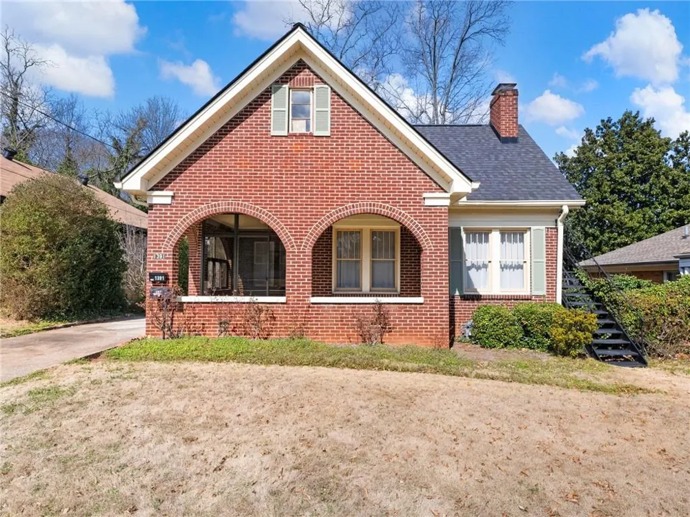 1391 Jefferson Avenue East Point, GA 30344