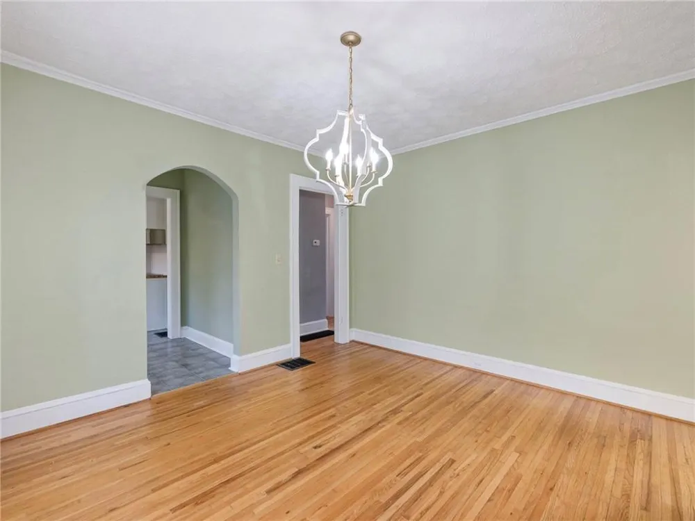 1391 Jefferson Avenue East Point, GA 30344