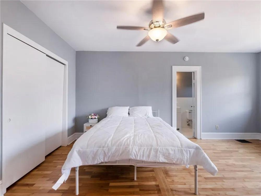 1391 Jefferson Avenue East Point, GA 30344