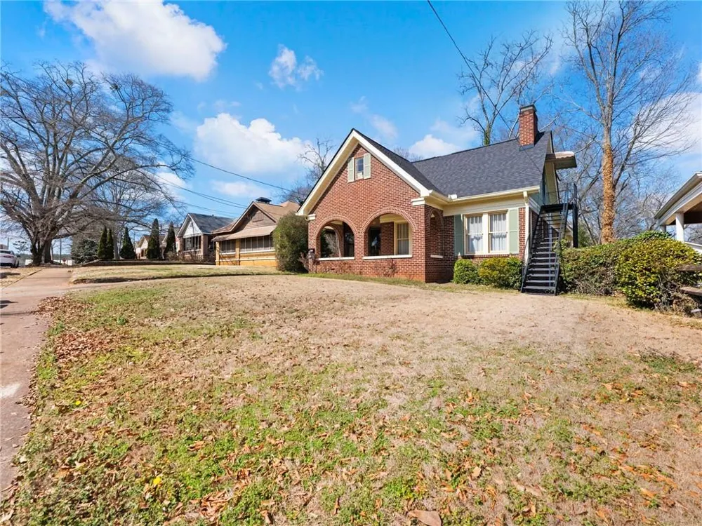 1391 Jefferson Avenue East Point, GA 30344