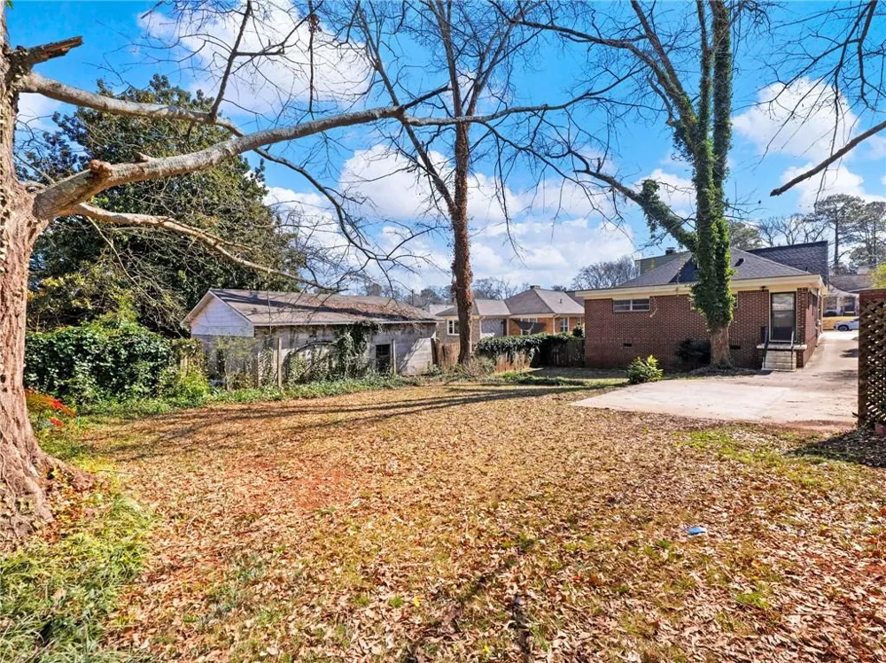1391 Jefferson Avenue East Point, GA 30344