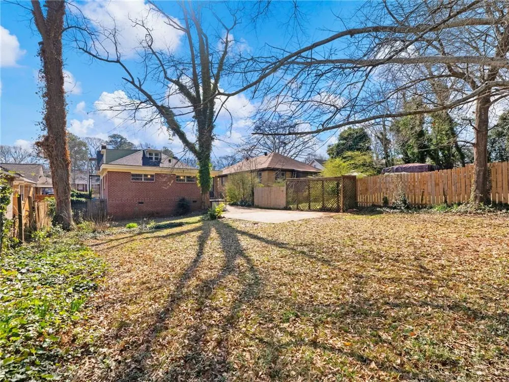 1391 Jefferson Avenue East Point, GA 30344