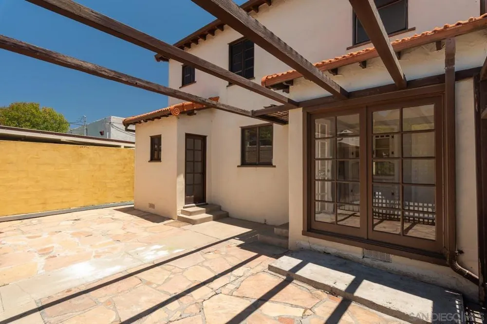 1240 Golden Gate Dr. San Diego, CA 92116