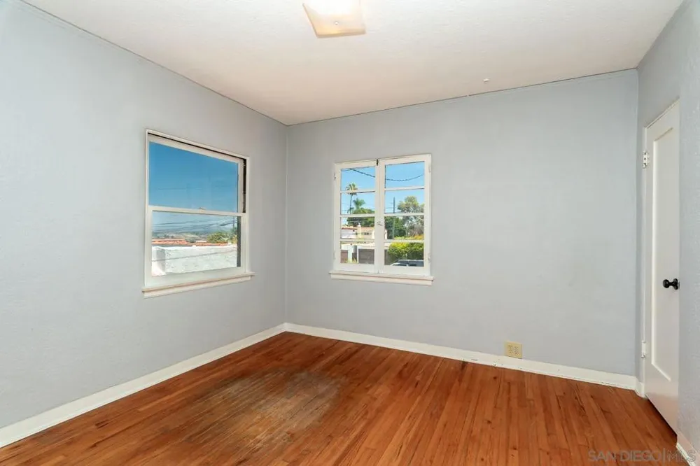 1240 Golden Gate Dr. San Diego, CA 92116