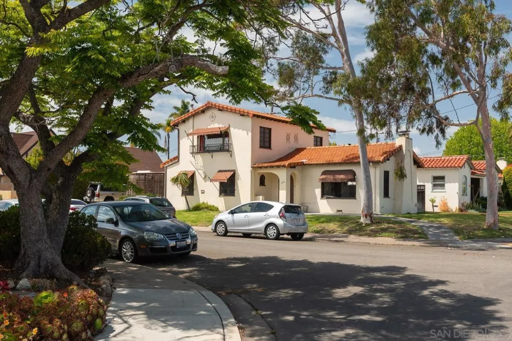 1240 Golden Gate Dr. San Diego, CA 92116