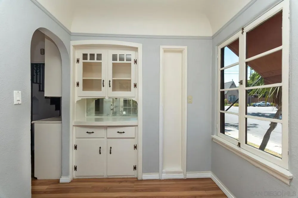 1240 Golden Gate Dr. San Diego, CA 92116
