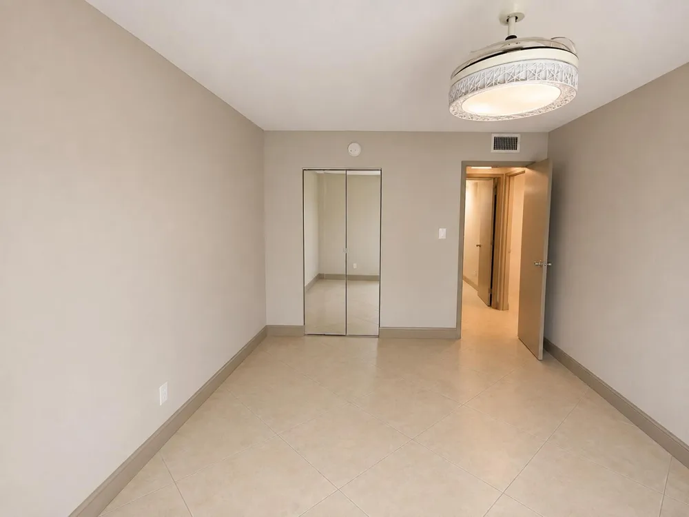 3100 Springdale Boulevard #apto Palm Springs, FL 33461