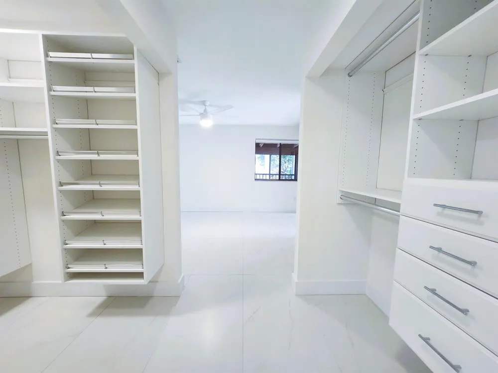30 PELICAN POINTE DRIVE #201 Delray Beach, FL 33483