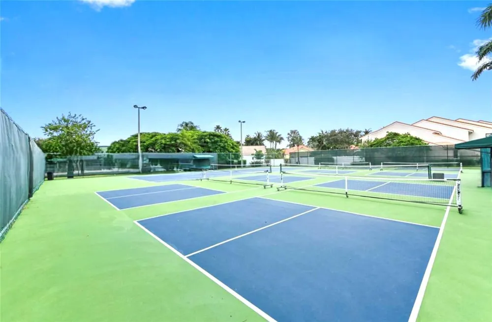 30 PELICAN POINTE DRIVE #201 Delray Beach, FL 33483