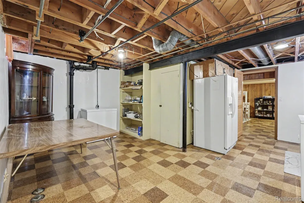 7292 Fairwood Drive Dearborn Heights City, MI 48127