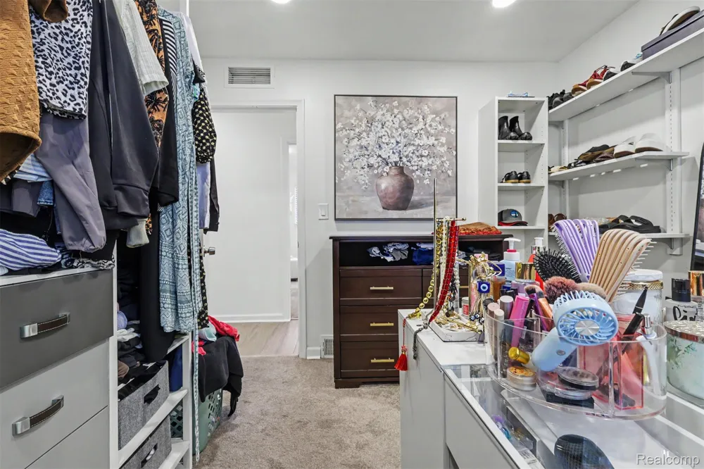7292 Fairwood Drive Dearborn Heights City, MI 48127