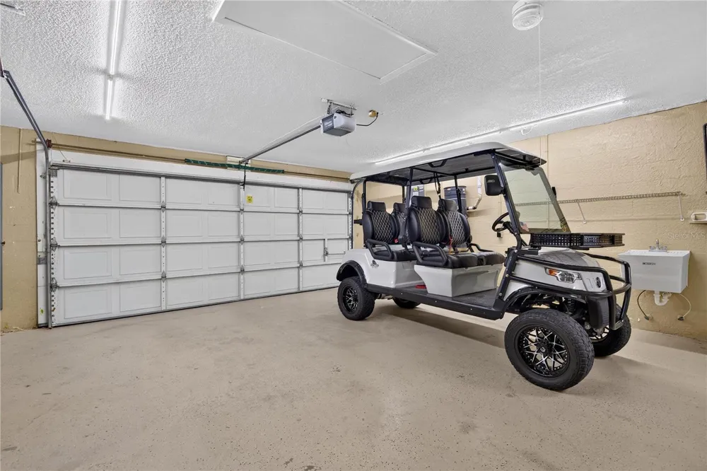 9387 FRENCH QUARTERS CIRCLE Weeki Wachee, FL 34613