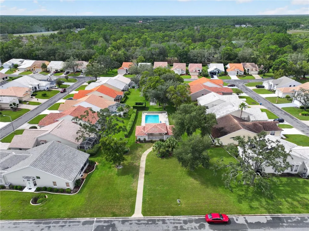 9387 FRENCH QUARTERS CIRCLE Weeki Wachee, FL 34613