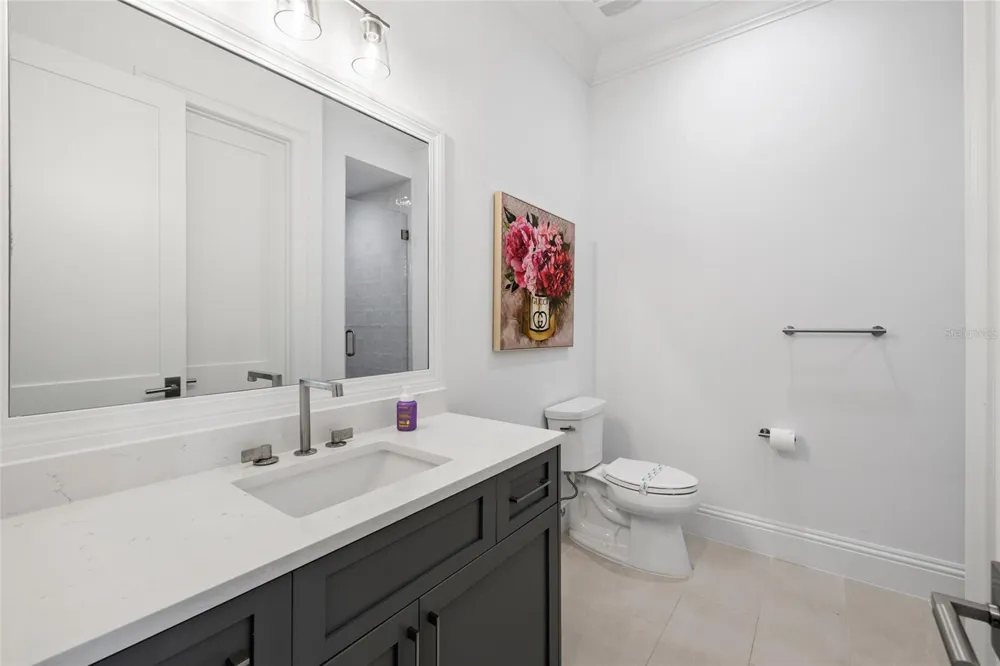 5025 W DANTE AVENUE Tampa, FL 33629