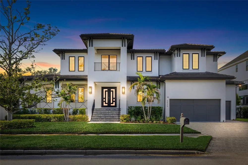 5025 W DANTE AVENUE Tampa, FL 33629