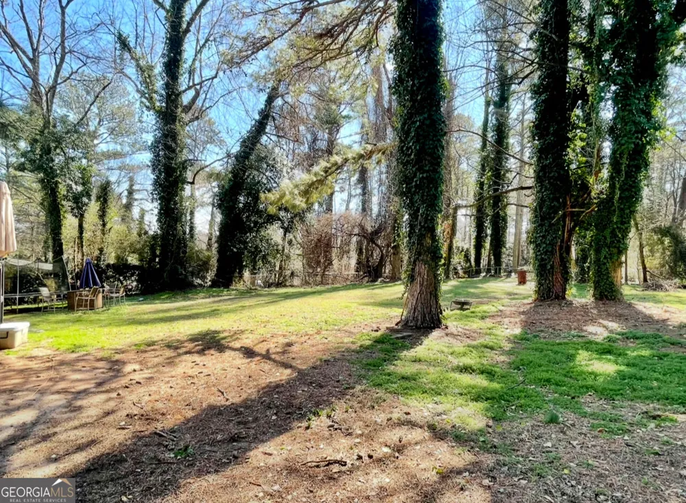 6973 Kimberland Gardens LN Lithonia, GA 30058
