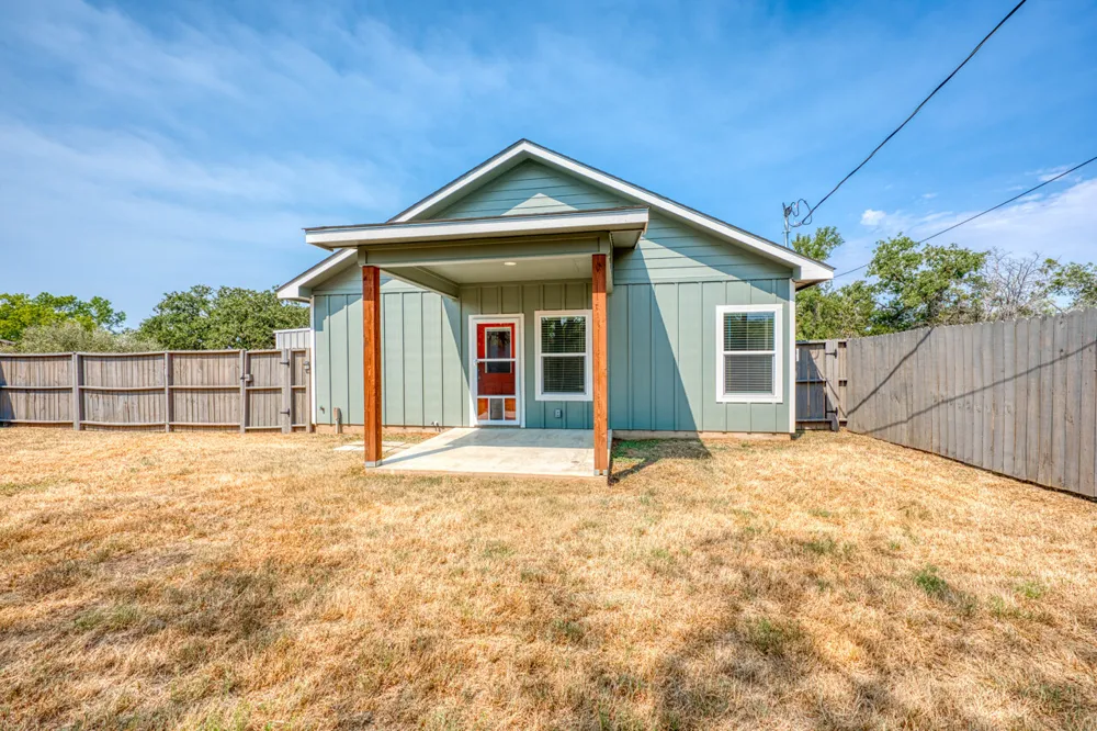 3340 Cactus Trail Kingsland, TX 78639