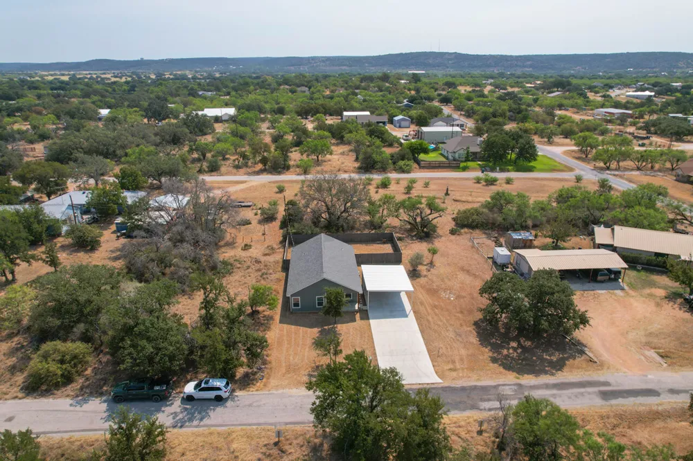 3340 Cactus Trail Kingsland, TX 78639