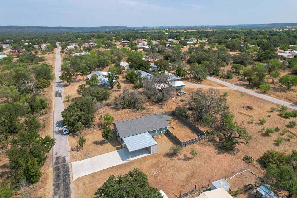 3340 Cactus Trail Kingsland, TX 78639