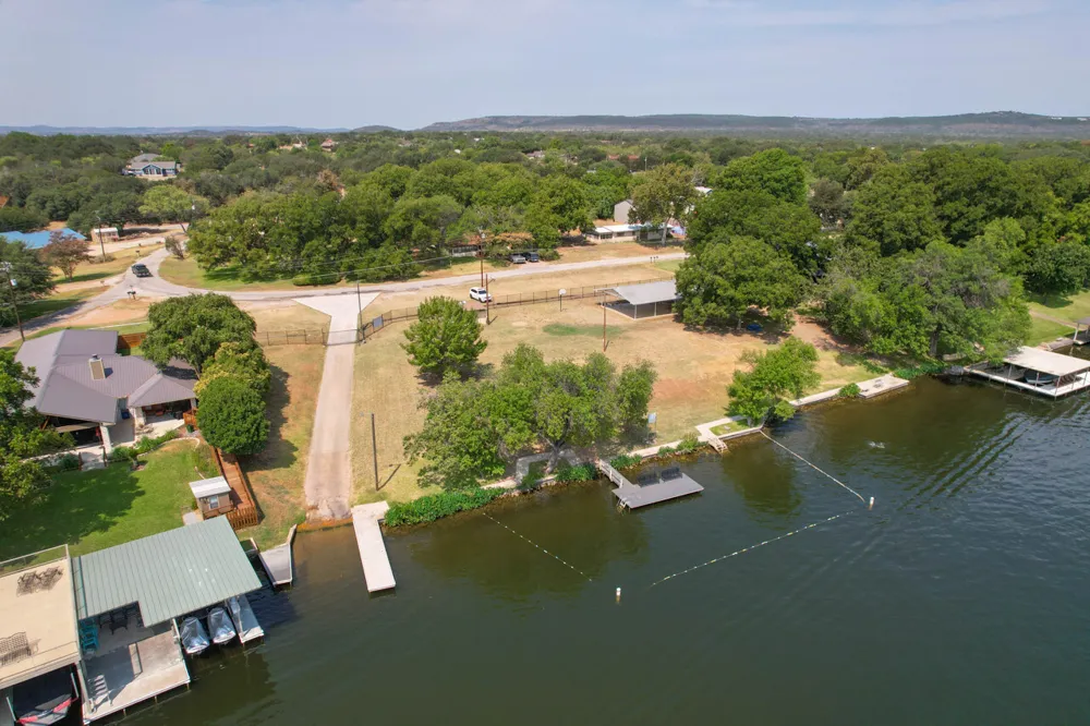3340 Cactus Trail Kingsland, TX 78639