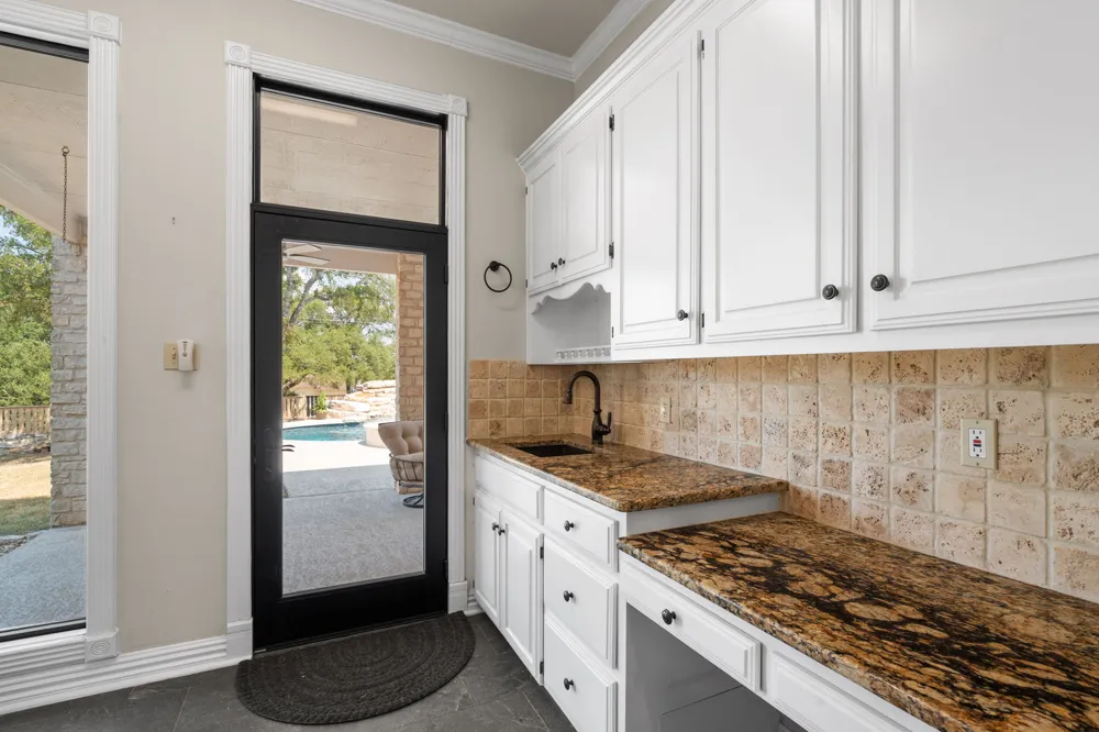 304 Harmony Lane Georgetown, TX 78628
