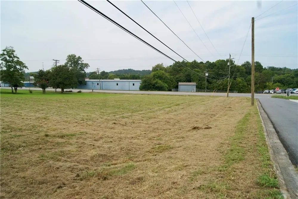 1548 Highway 53 Spur Calhoun, GA 30701