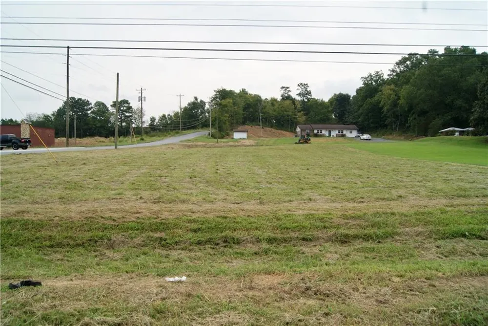 1548 Highway 53 Spur Calhoun, GA 30701