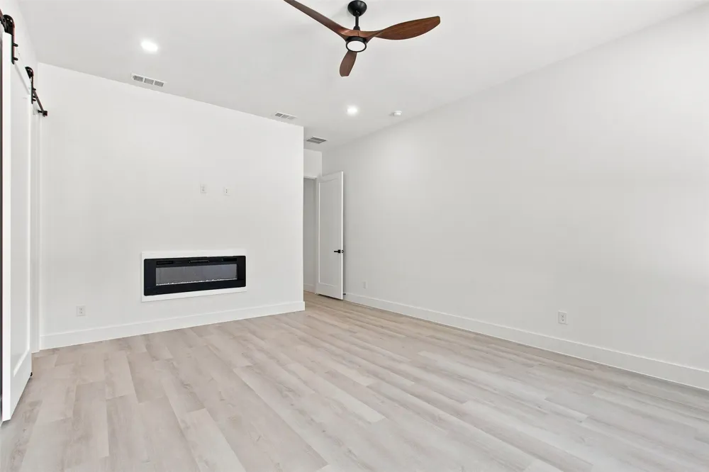3023 Mallory Drive Dallas, TX 75216