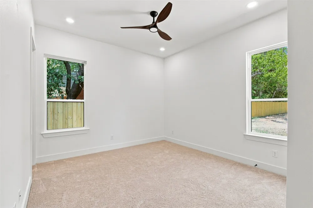 3023 Mallory Drive Dallas, TX 75216