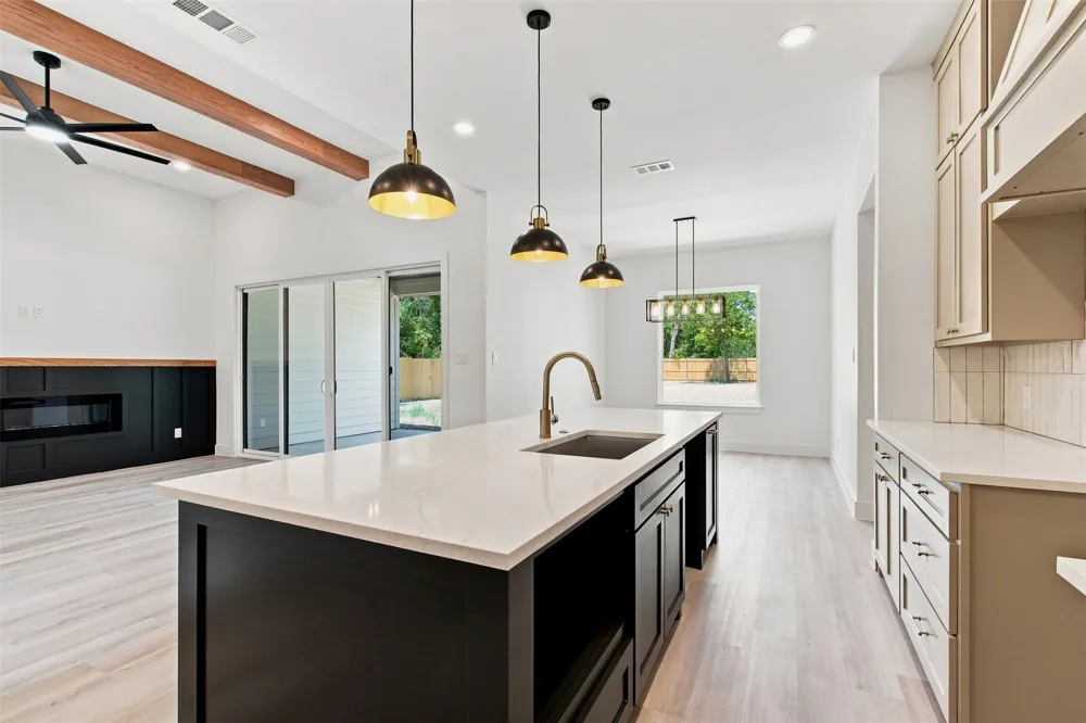 3023 Mallory Drive Dallas, TX 75216
