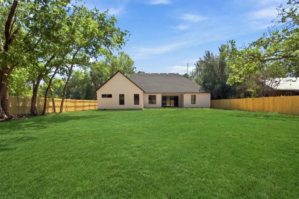 3023 Mallory Drive Dallas, TX 75216