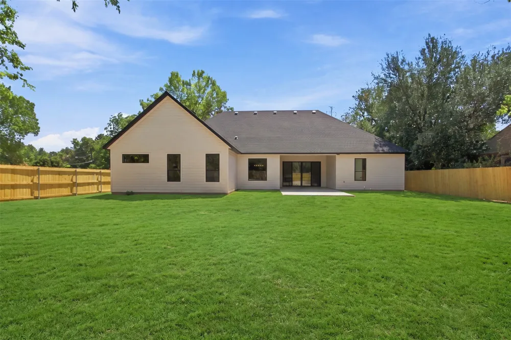 3023 Mallory Drive Dallas, TX 75216