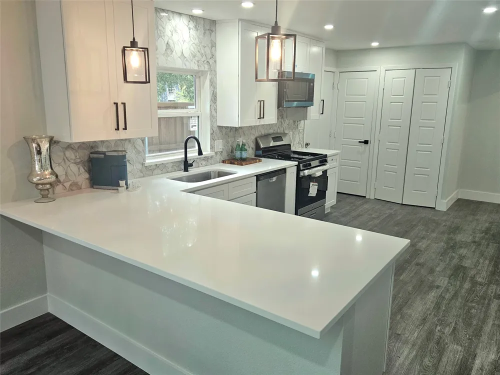 2551 Kingston Street Dallas, TX 75211