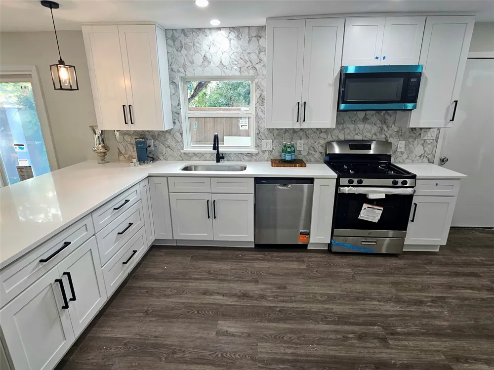 2551 Kingston Street Dallas, TX 75211