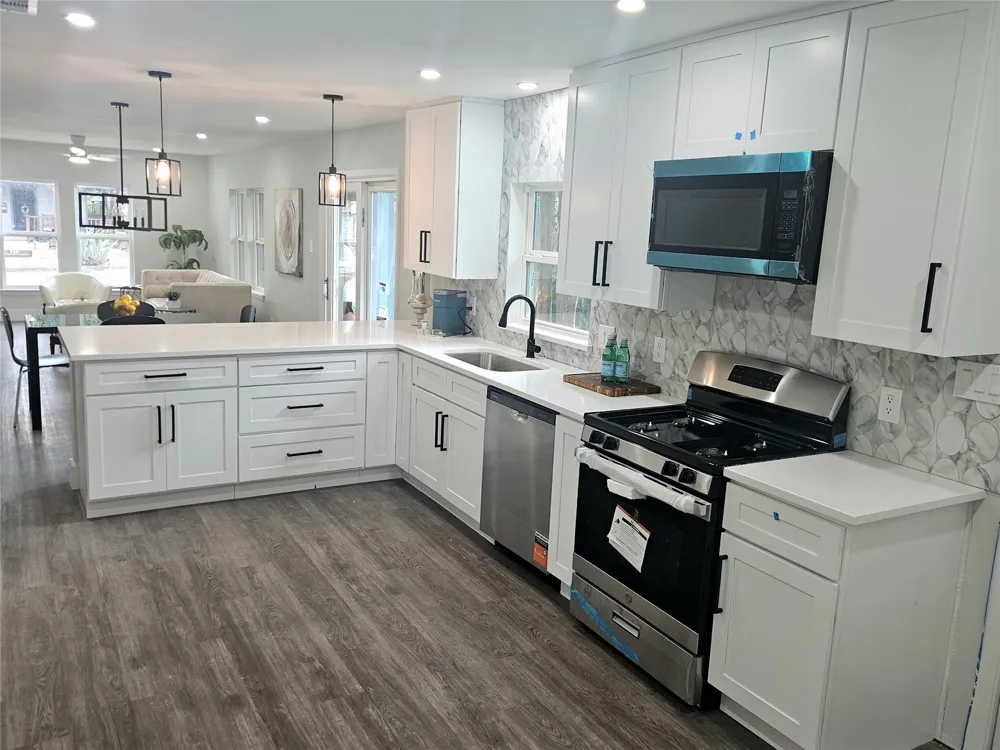 2551 Kingston Street Dallas, TX 75211