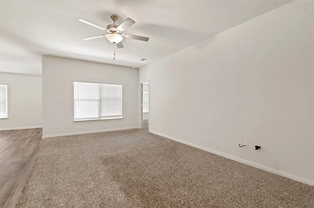 175 Aster Drive Sanger, TX 76266