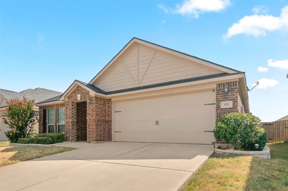 175 Aster Drive Sanger, TX 76266