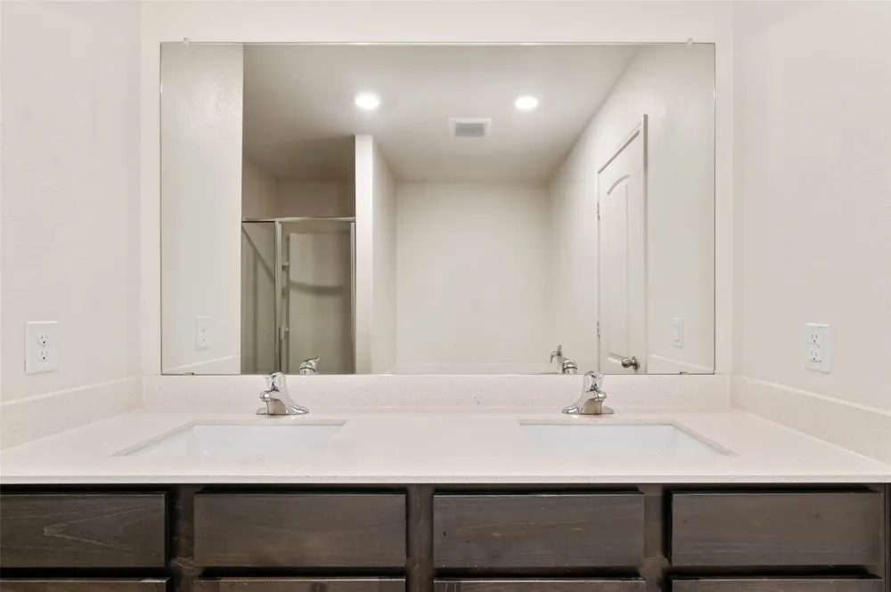 175 Aster Drive Sanger, TX 76266